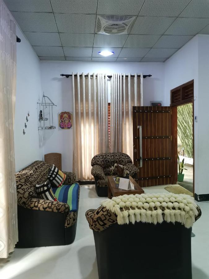 Peacock'S Paradise Safari Hostel อุดาวาลาเว ภายนอก รูปภาพ