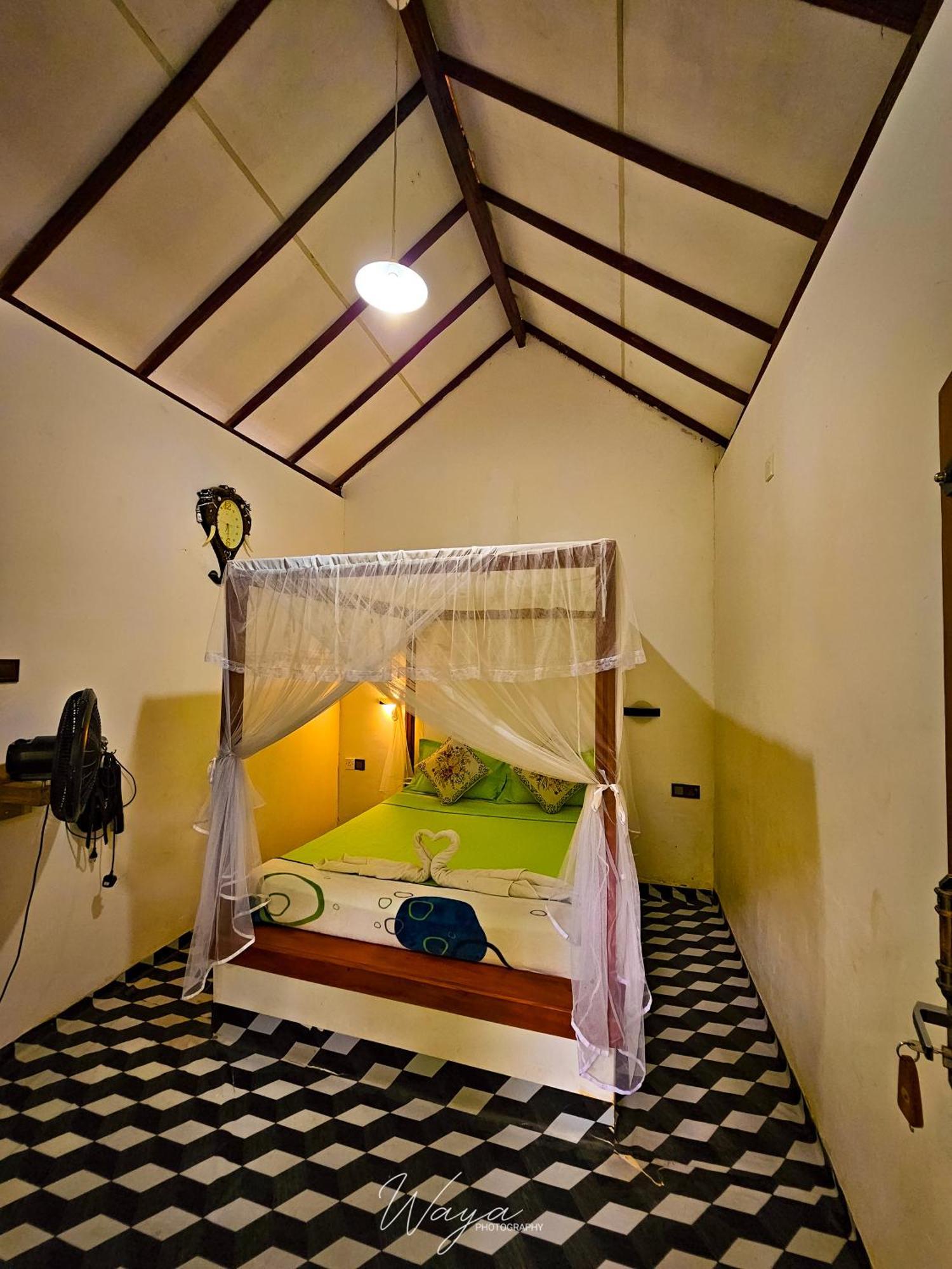 Peacock'S Paradise Safari Hostel อุดาวาลาเว ภายนอก รูปภาพ